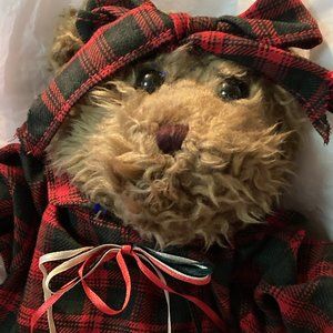 GIRL BEAR IN HER NIGHT SHIRT CUTE GIFT NEW BEAR